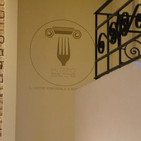Ristorante Palladio Osteria Dal 1900 מלון 3*
